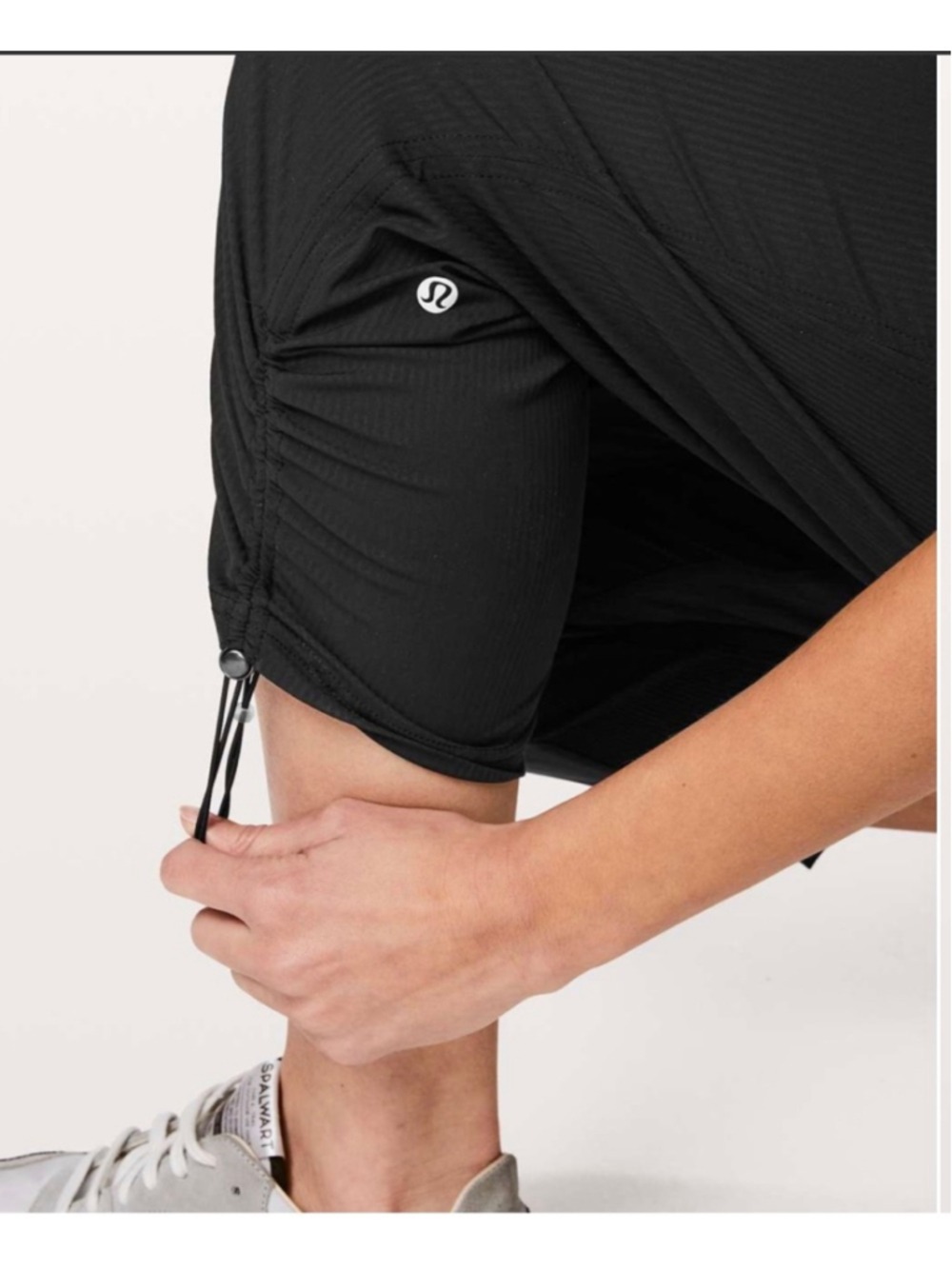 Women's Lululemon Dance Studio Crop Pants Size 4 Black - Picture 4 of 10